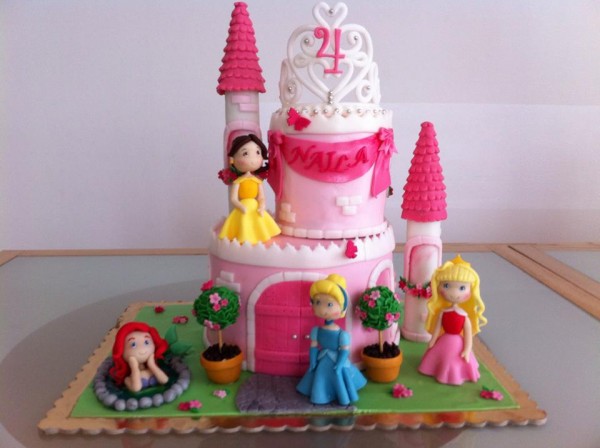 Torte Castello Con Le Principesse Disney