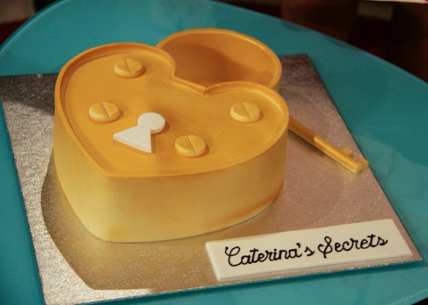 torta cuore caterina's secrets