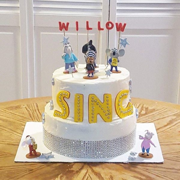 birthday cake sing movie