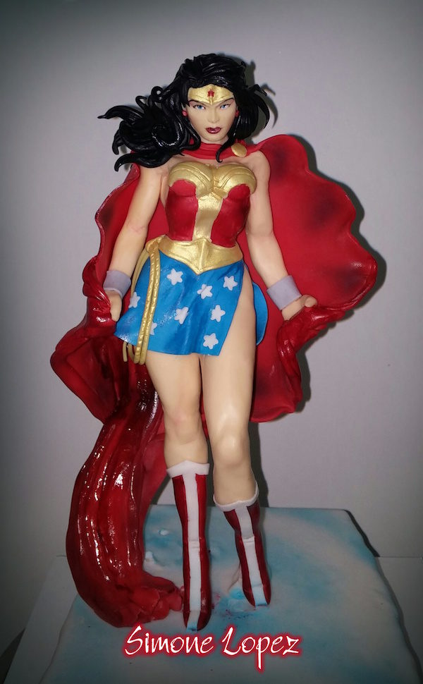 Wonder Woman cake