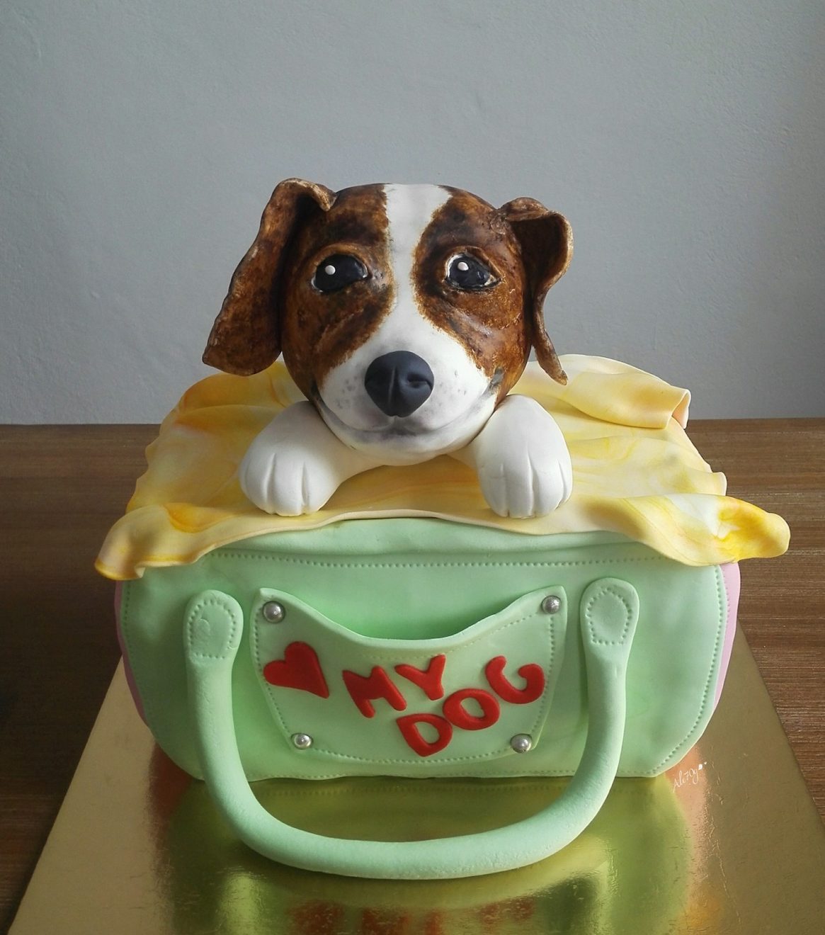 Torte per gli amanti dei cani: di chi è il compleanno?